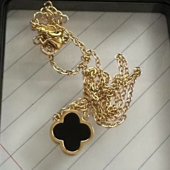 Neiman Marcus 18K Gold Plated Clover Necklace - Picture 3 of 5